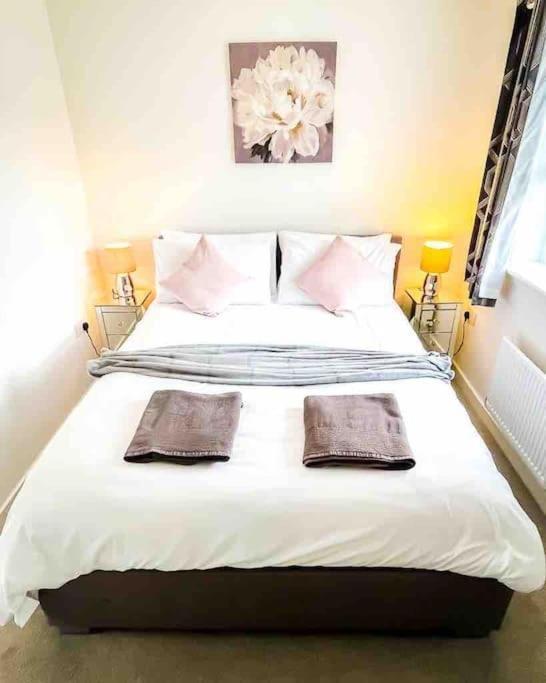 Loch Leven Getaway - 2 Bed House Lägenhet Kinross Exteriör bild