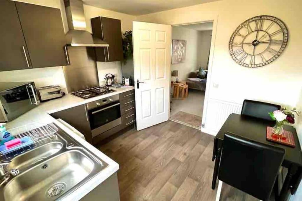 Loch Leven Getaway - 2 Bed House Lägenhet Kinross Exteriör bild