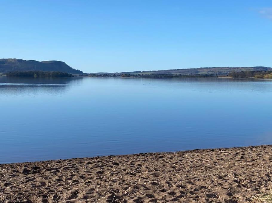 Loch Leven Getaway - 2 Bed House Lägenhet Kinross Exteriör bild