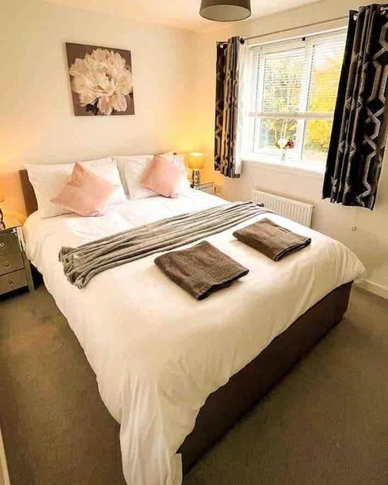 Loch Leven Getaway - 2 Bed House Lägenhet Kinross Exteriör bild